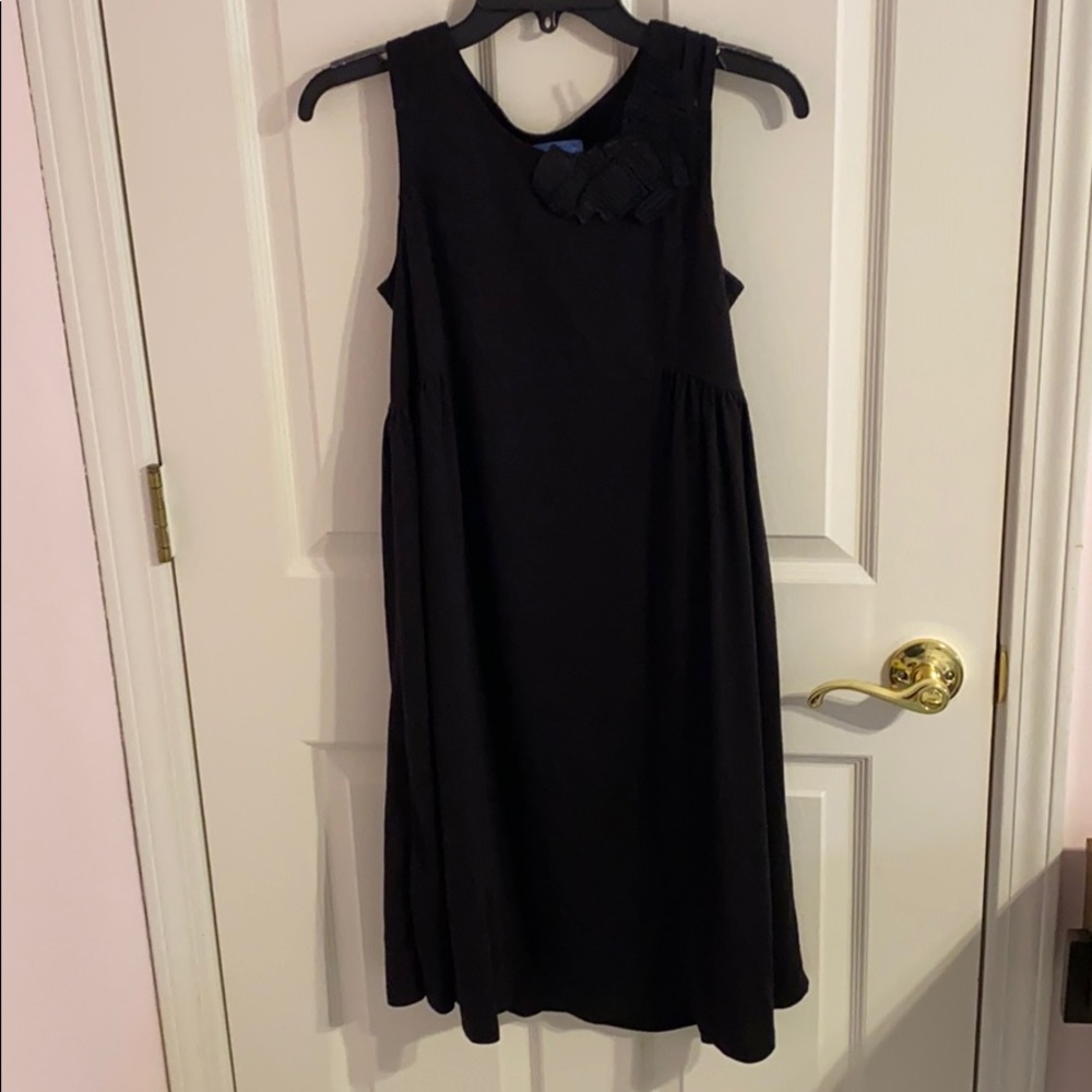 SIMPLE BLACK DRESS